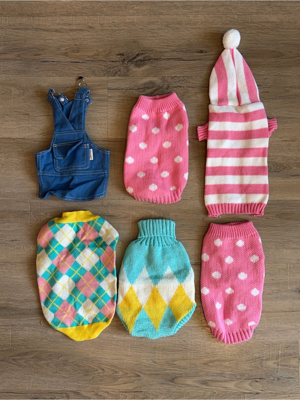 Dog Clothes Lot 6pc Sweaters Denim Overalls Hoodie Pink Argyle Size M Small Dog